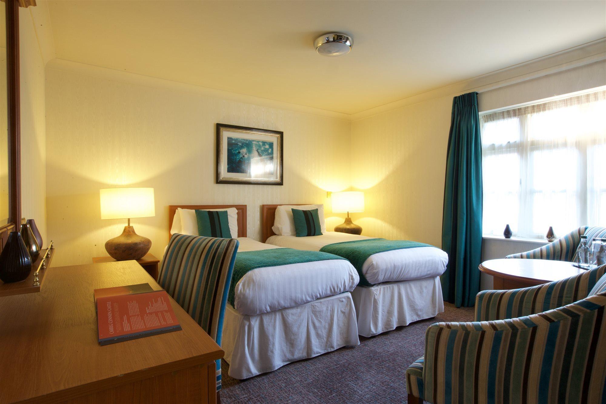 Wrexham Llyndir Hall Hotel, BW Signature Collection Честер Экстерьер фото