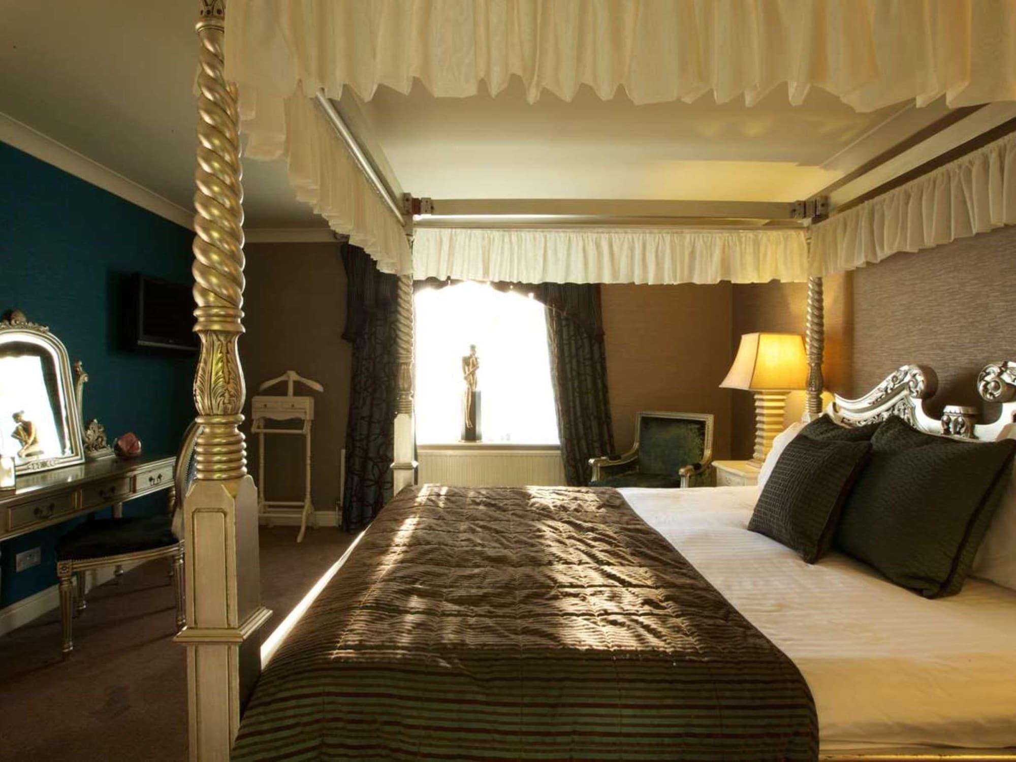 Wrexham Llyndir Hall Hotel, BW Signature Collection Честер Экстерьер фото